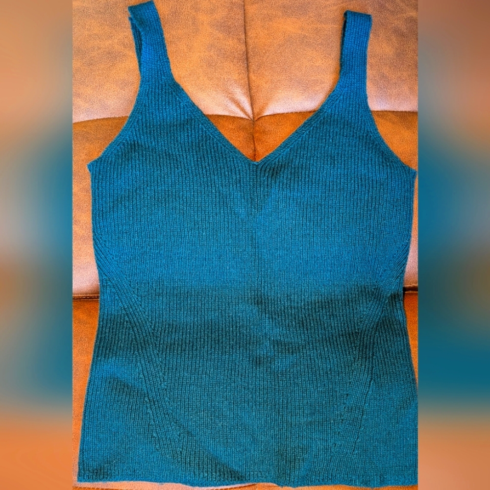 Old Navy | V Neck Sweater Tank Top
